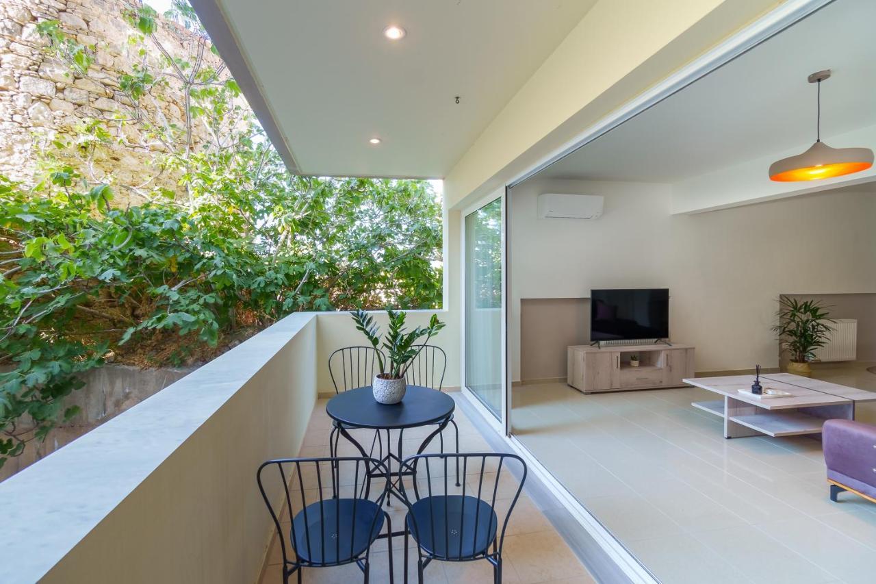 Oikies Luxury Apartments With Private Free Parking Area 圣尼古拉奥斯 外观 照片