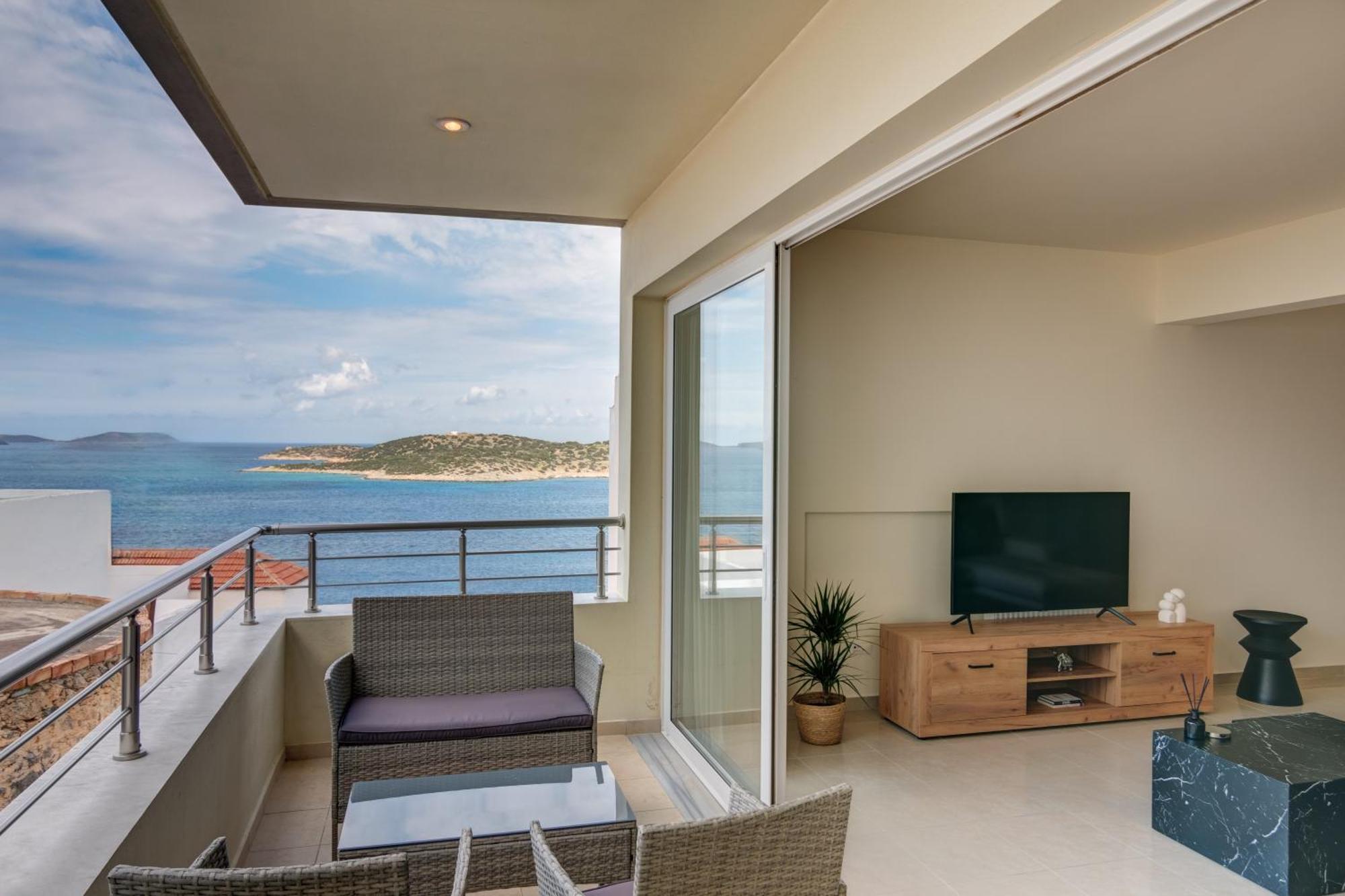 Oikies Luxury Apartments With Private Free Parking Area 圣尼古拉奥斯 外观 照片