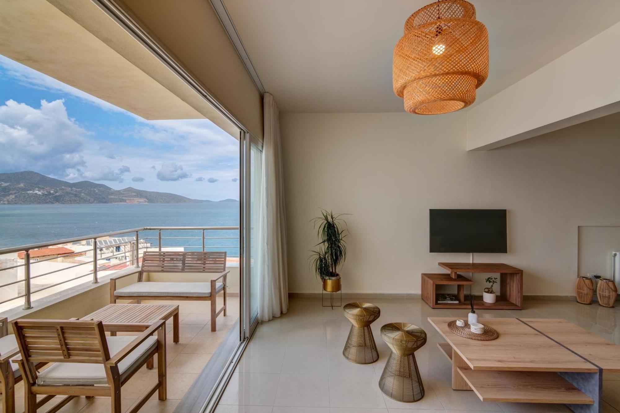 Oikies Luxury Apartments With Private Free Parking Area 圣尼古拉奥斯 外观 照片
